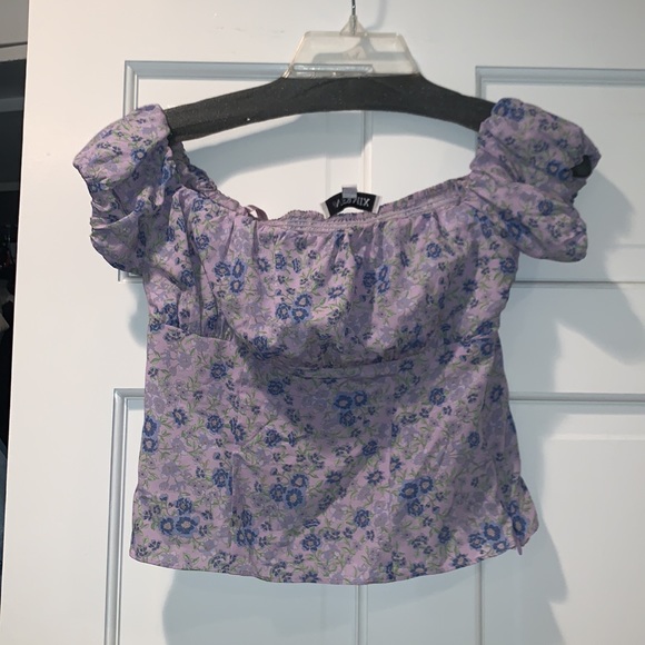 Intermix Valentina top - Picture 3 of 6